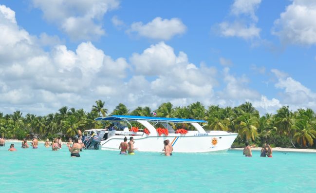 Excursión de un día a la Isla Saona desde Cabeza de Toro
