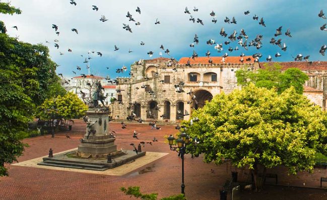 Explora Santo Domingo la Ciudad Más Antigua de América Desde Uvero Alto