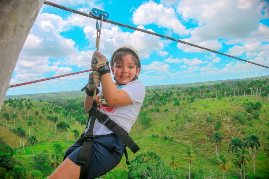 Samaná Zip Line: Adrenalina, naturaleza y playa en una sola aventura